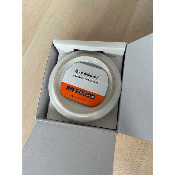 Le Creuset Mini Round Cocotte in White - NEW - Picture 7 of 10